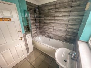 Photo 17- click for photo gallery